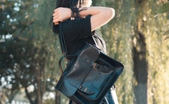 求网址 你们懂的